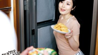 [MATU-90] - Free JAV - The Hot Housewife Next Door Fishes For Men By Letting Her Bra Slip And Flashing Her Nipples Sayuri Maezawa