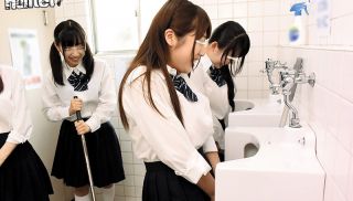 [HUNTA-350] - XXX JAV - Water Is Hanging By Wet Cleaning With Cleaning Toilet!Uniforms Bisho Gets Brazier Through Wet Girls