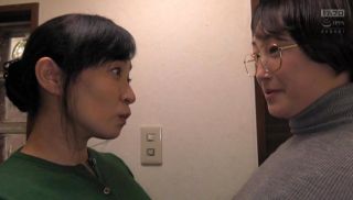[HOKS-135] - JAV Movie - HOKS-135 Lesbian Adhesion Cat And Touch Middle-aged Wife Midday Shell Matching Sumire Mihara Hinami Narusawa