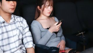 [HUNTB-687] - Free JAV - HUNTB-687 Alone With A Beautiful Woman At A Movie Theater During The Daytime On Weekdays! Moreover The Older Sister Was A Slut! During The Screening She Approaches Me And Messes With My Nipples And Cock From Above My Clothes&#8230;