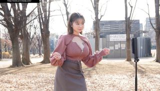 [EBWH-129] - JAV Online - EBWH-129 Video Shooting For The Increasingly Radical Buzz Last-Minute Open Obscene Unconscious Dressing By Female College Student TKtKer Big Breasts Kosaka Himari