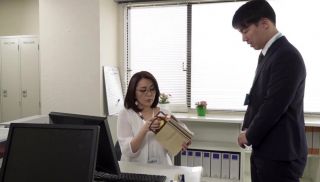 [MOND-190] - JAV Video - Longing Woman Boss And Tomoka Takase