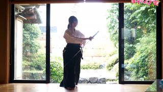 [CND-150] - JAV XNXX - 3rd Dan Iaido Master - A College Girl Swordswoman\'s Adult Video Debut! Riko Nishida