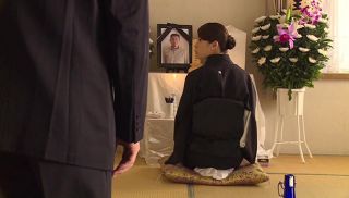 [EBL-006] - Japan JAV - Ravaged In Front Of Her Late Husband\'s Portrait... Akemi Horiuchi