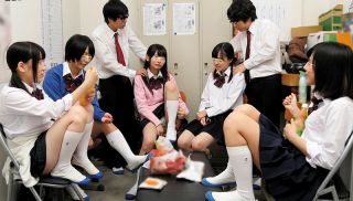 [HUNTA-233] - Hot JAV - Amazing! I\'m A Loser But Now I\'m Having Creampie Sex With The Hottest Girl In Class! Our Go Club Was About To Be Disbanded, And These Tough Girls Who Were Looking For A Place To Hang Out After School Came Barging Into Our Clubhouse! We Were F***ed Out Of Our Own Place By These Bitches Who Wanted To Fuck As Much As You Want